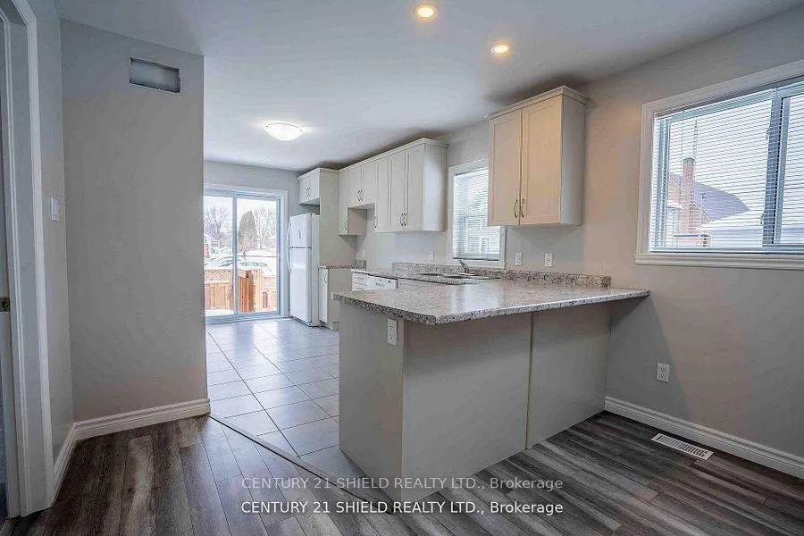 Photo 6 of 221 Third Street W, Cornwall — HOMEH