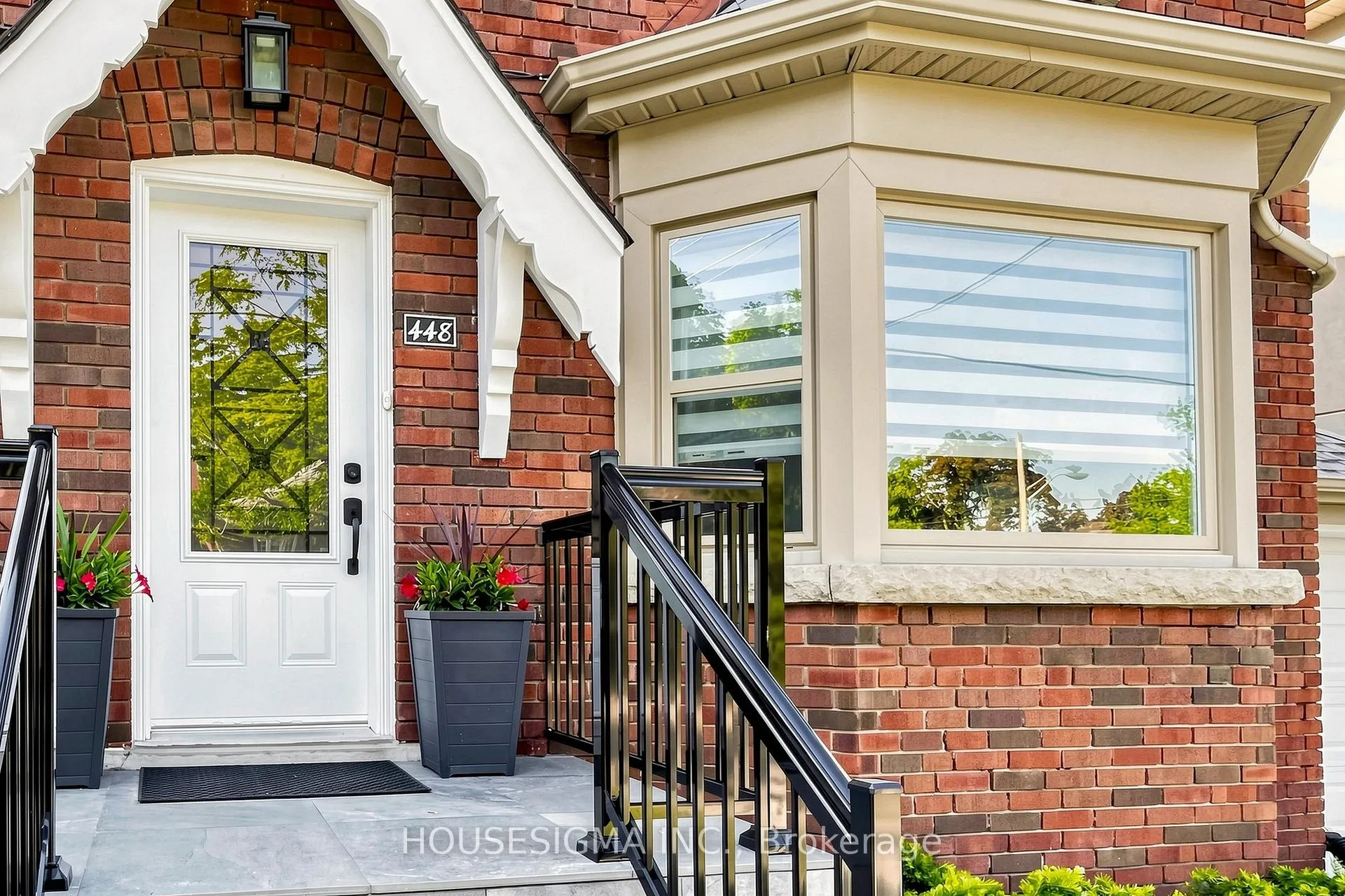 Photo 2 of 448 Broadway Avenue, Toronto, Leaside — HOMEH