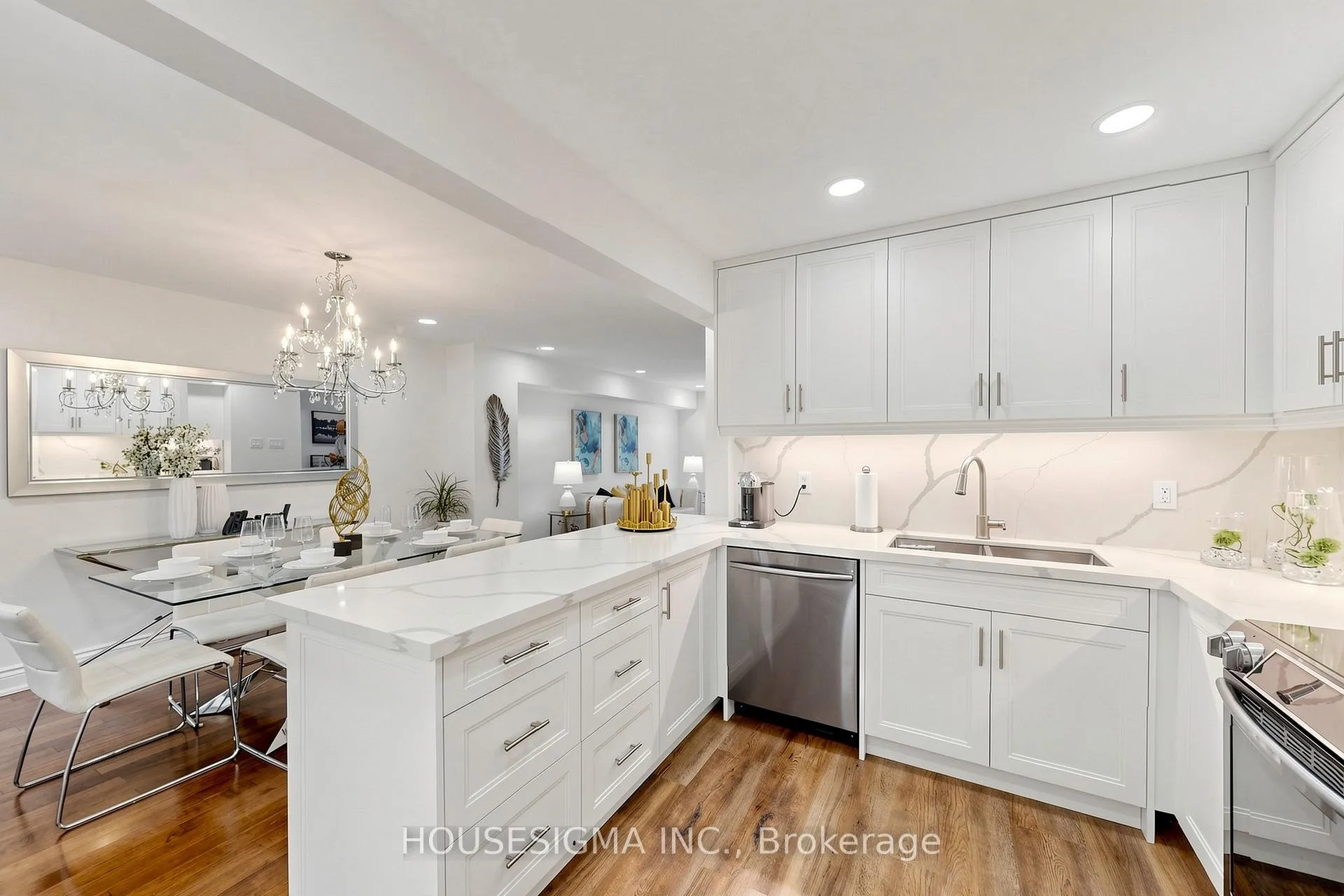 Photo 11 of 448 Broadway Avenue, Toronto, Leaside — HOMEH