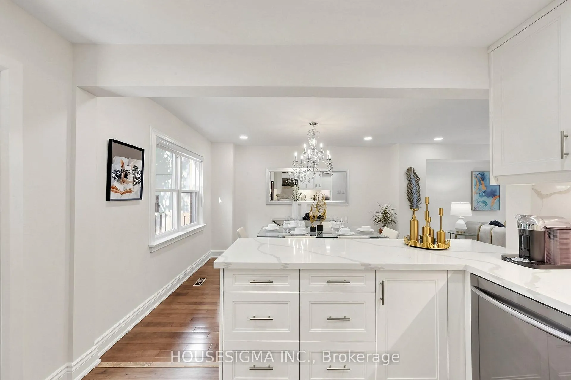 Photo 12 of 448 Broadway Avenue, Toronto, Leaside — HOMEH