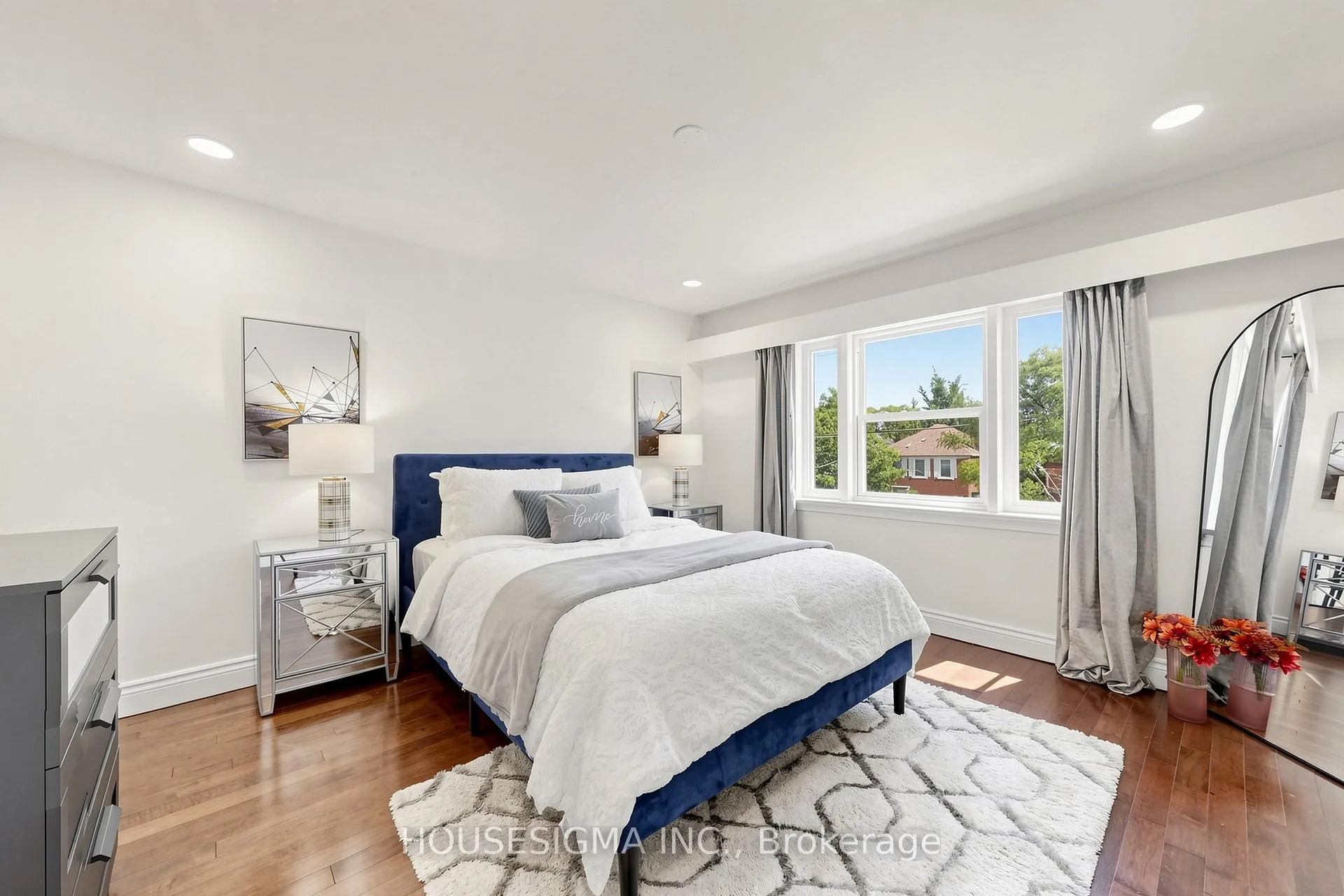 Photo 17 of 448 Broadway Avenue, Toronto, Leaside — HOMEH