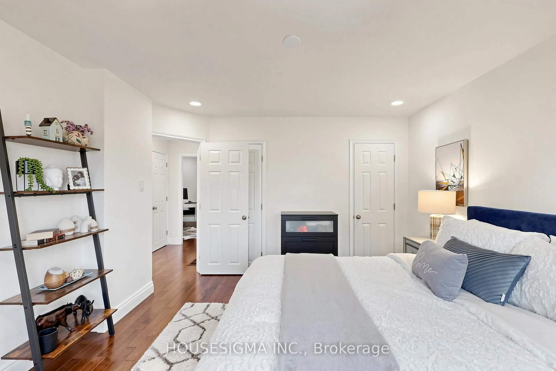 Photo 19 of 448 Broadway Avenue, Toronto, Leaside — HOMEH