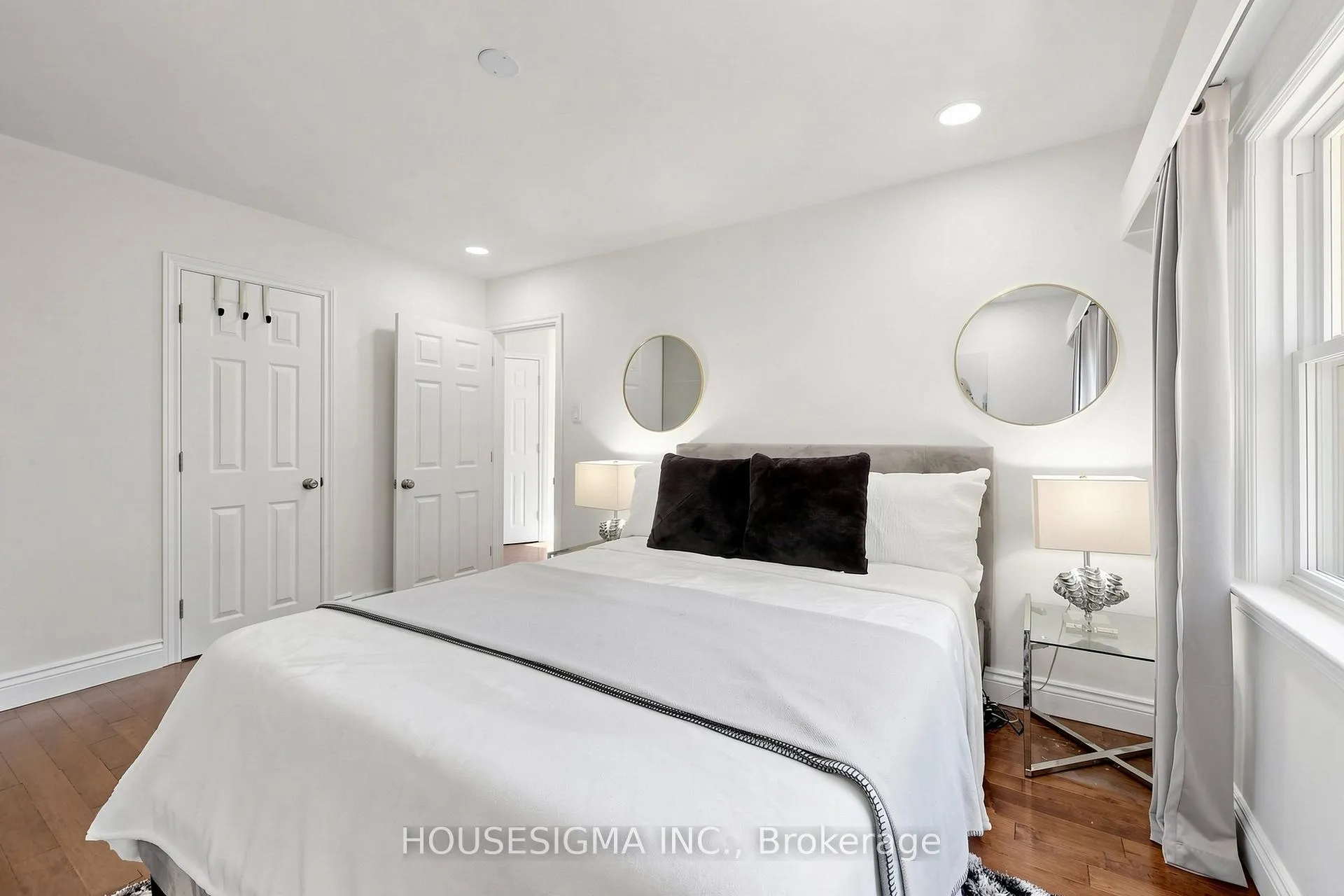 Photo 26 of 448 Broadway Avenue, Toronto, Leaside — HOMEH