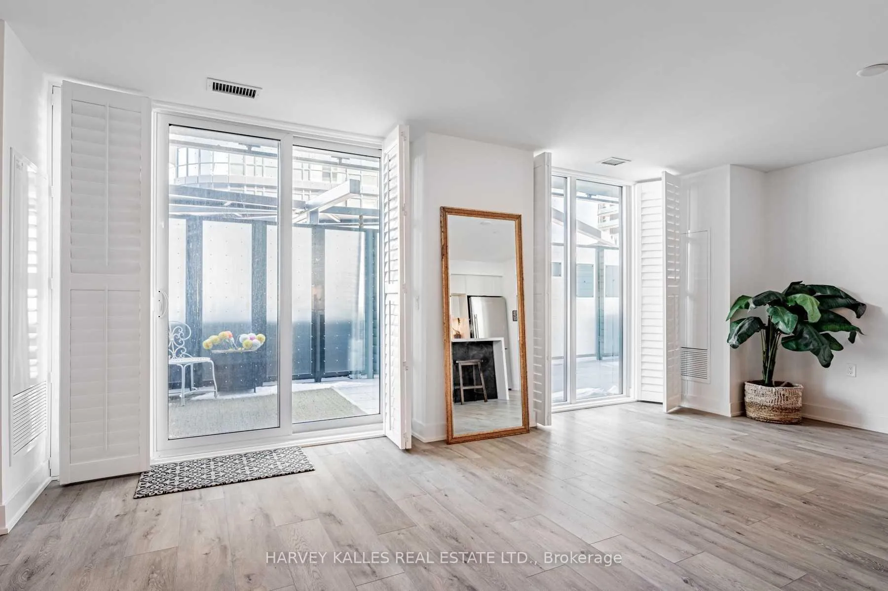 Photo 8 of Unit 505, 575 Bloor Street E, Toronto, Cabbagetown-South St. James Town — HOMEH