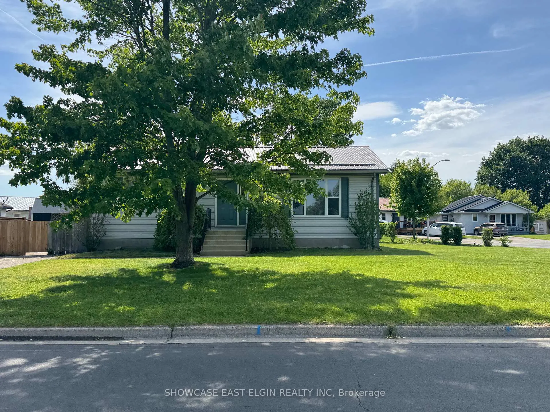 Photo 1 of 28 Melanie Drive, Aylmer — HOMEH