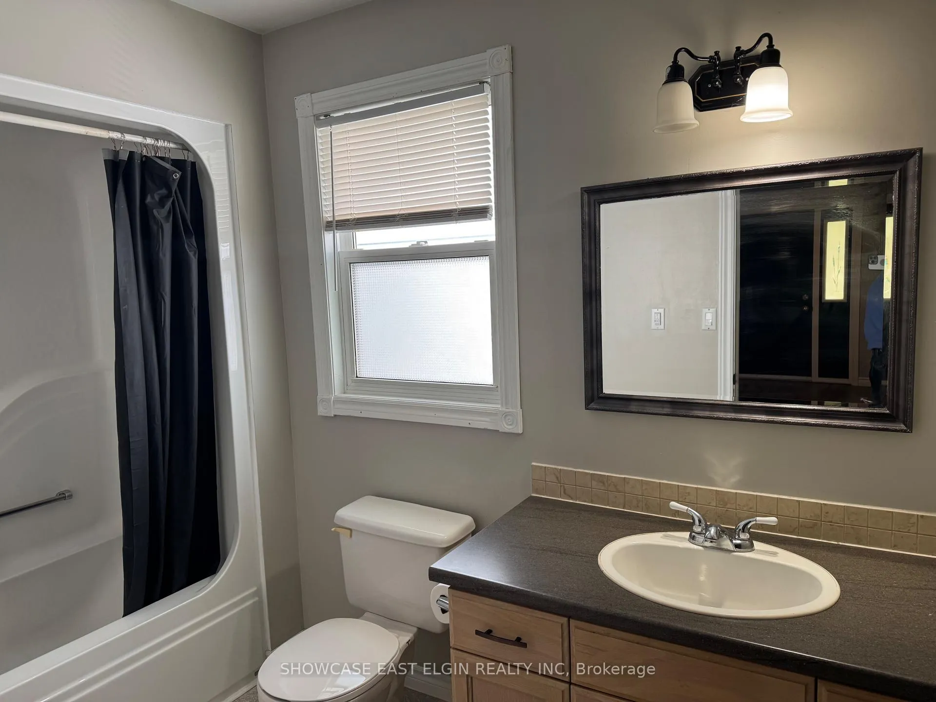 Photo 7 of 28 Melanie Drive, Aylmer — HOMEH