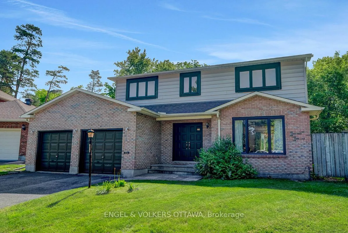 Photo 2 of 210 Cypress Court, Ottawa, Bayshore — HOMEH