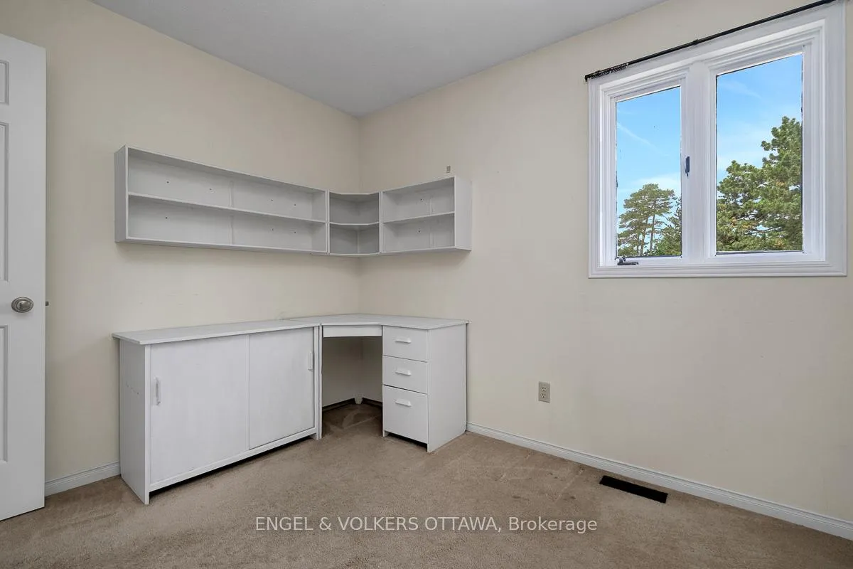 Photo 37 of 210 Cypress Court, Ottawa, Bayshore — HOMEH