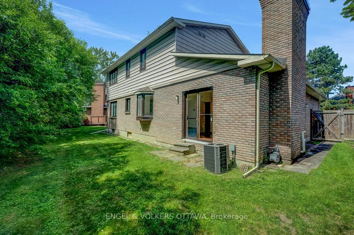 Photo 43 of 210 Cypress Court, Ottawa, Bayshore — HOMEH