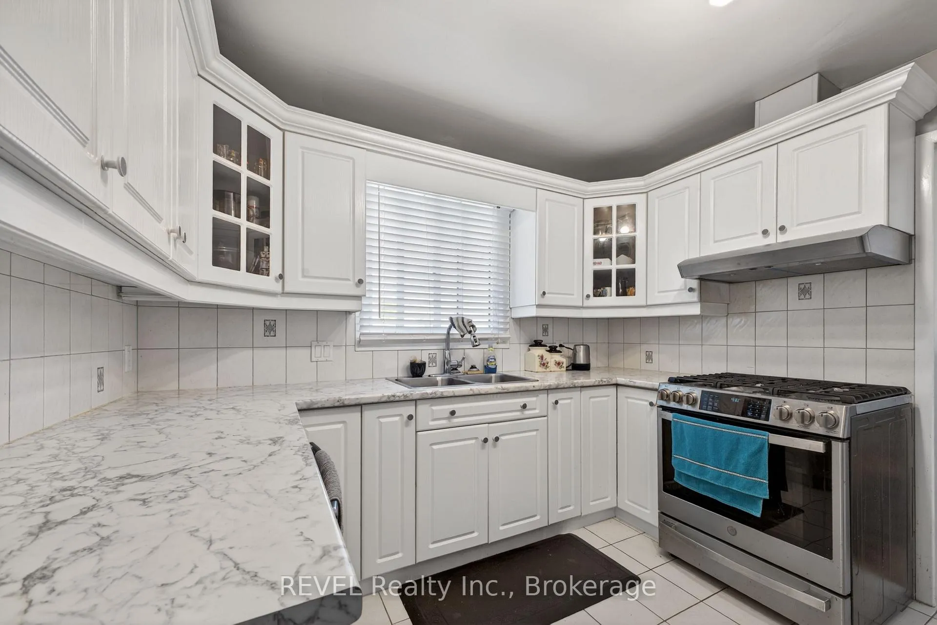 Photo 12 of 9 Rexleigh Crescent, St. Catharines, Lakeport — HOMEH