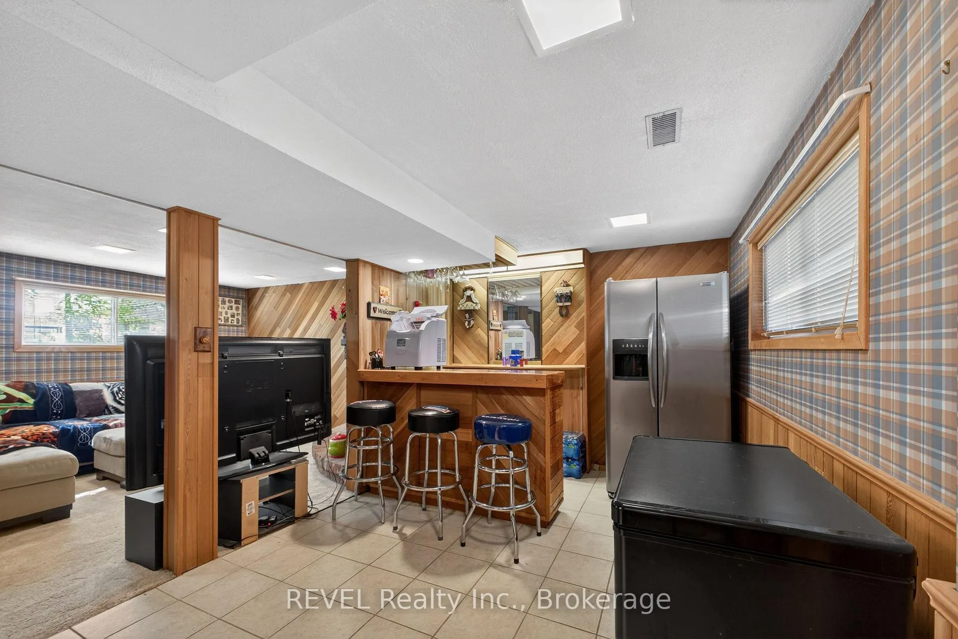 Photo 14 of 9 Rexleigh Crescent, St. Catharines, Lakeport — HOMEH