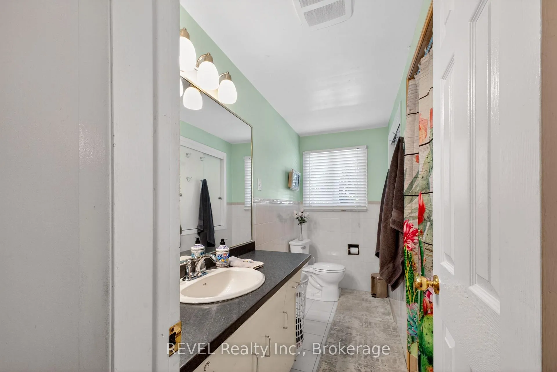 Photo 20 of 9 Rexleigh Crescent, St. Catharines, Lakeport — HOMEH