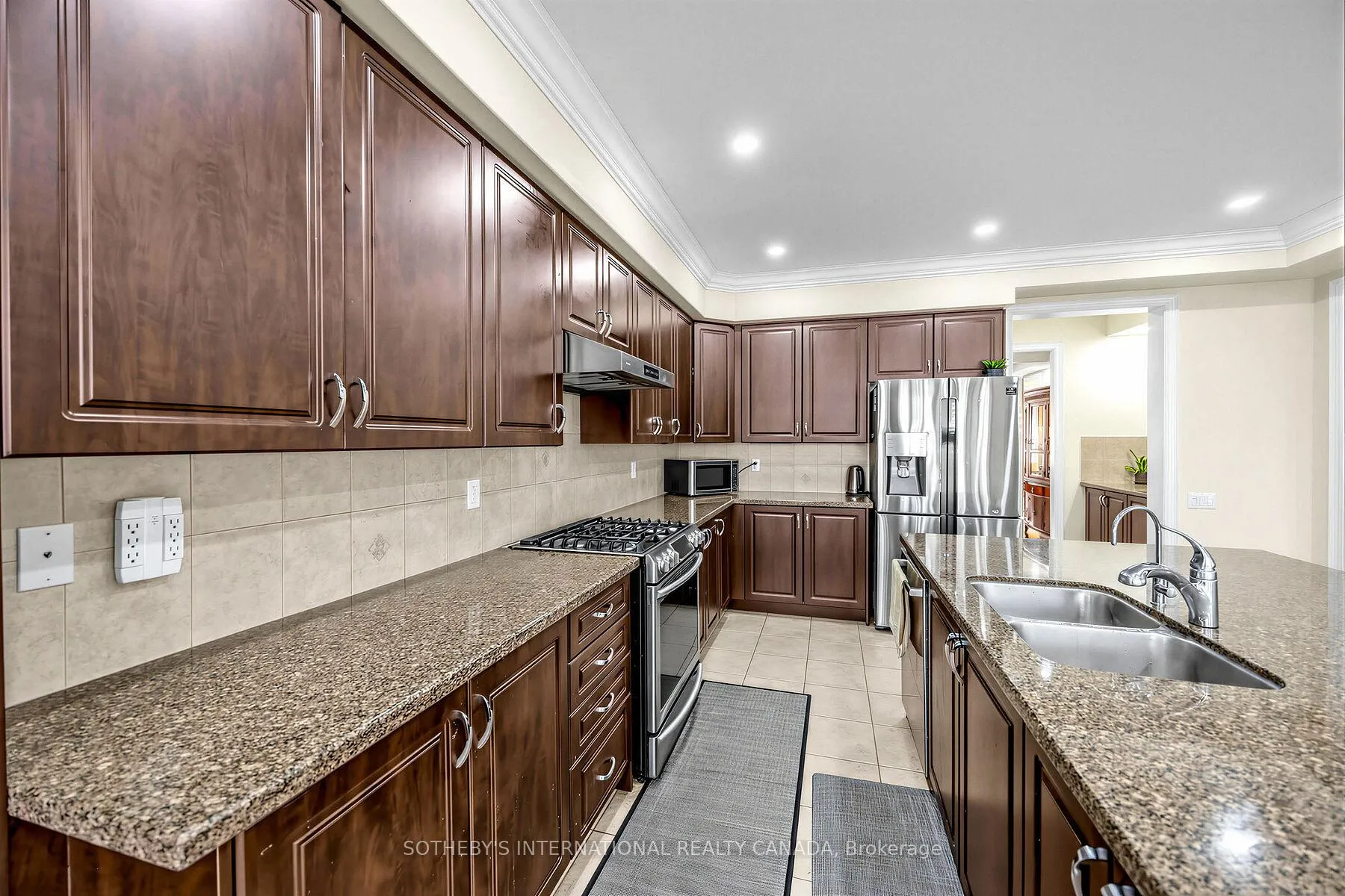 Photo 11 of Unit Main/Upper, 54 Kelways Circle, Brampton, Bram East — HOMEH