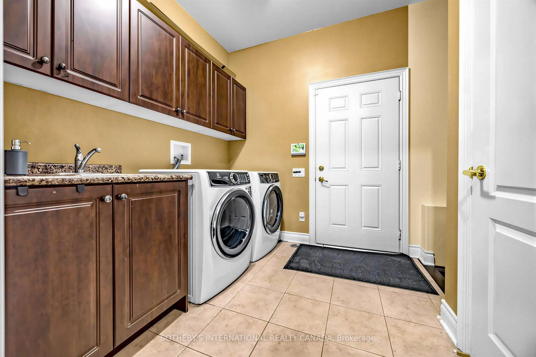 Photo 16 of Unit Main/Upper, 54 Kelways Circle, Brampton, Bram East — HOMEH