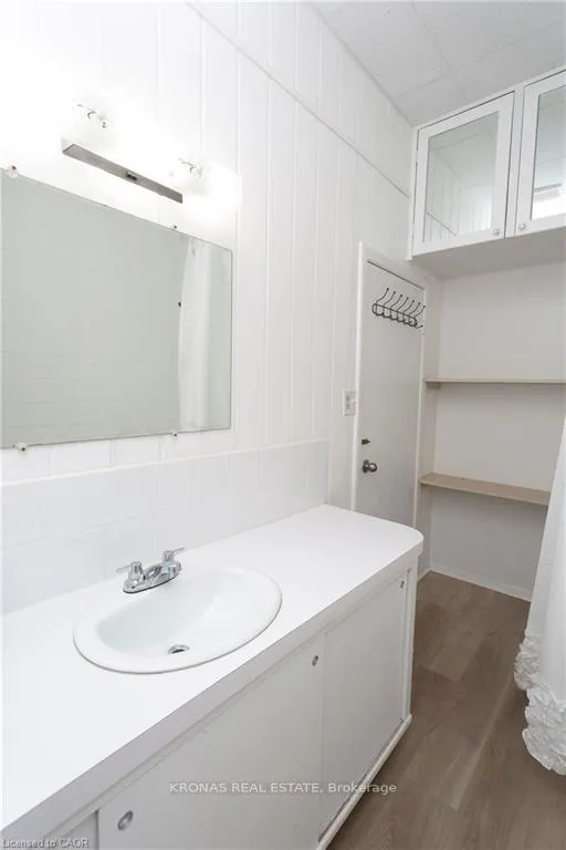 Photo 7 of 1175 Garner Road E, Hamilton, Meadowlands — HOMEH