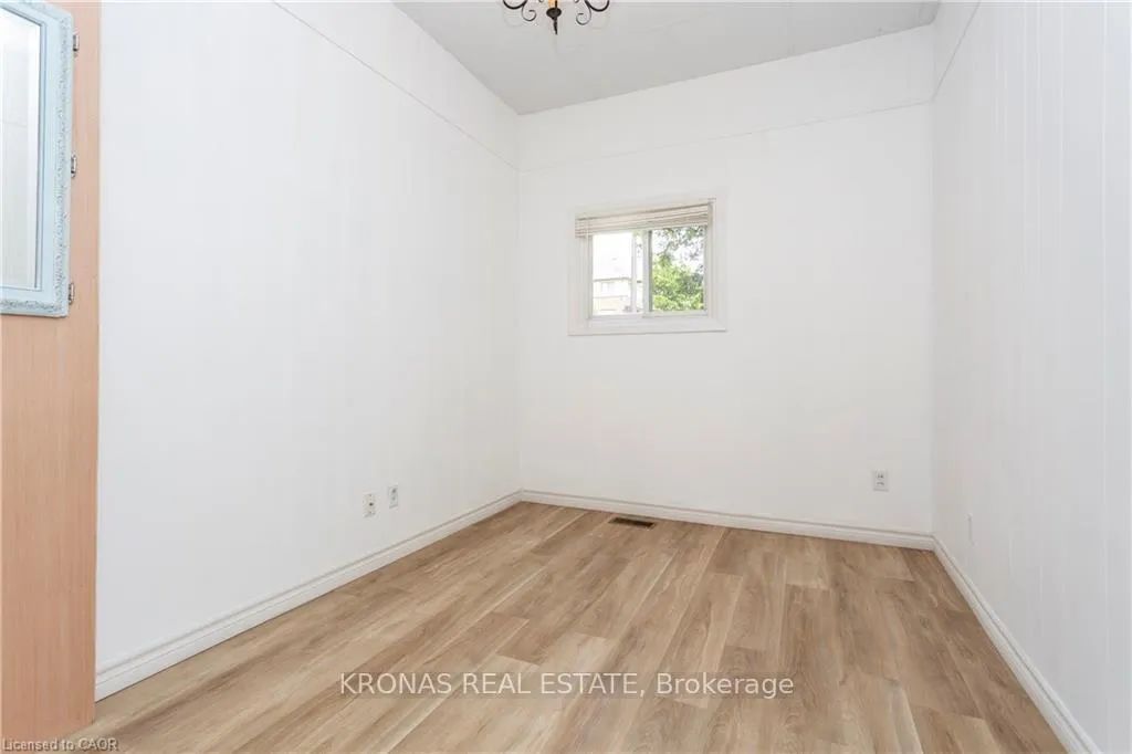 Photo 11 of 1175 Garner Road E, Hamilton, Meadowlands — HOMEH