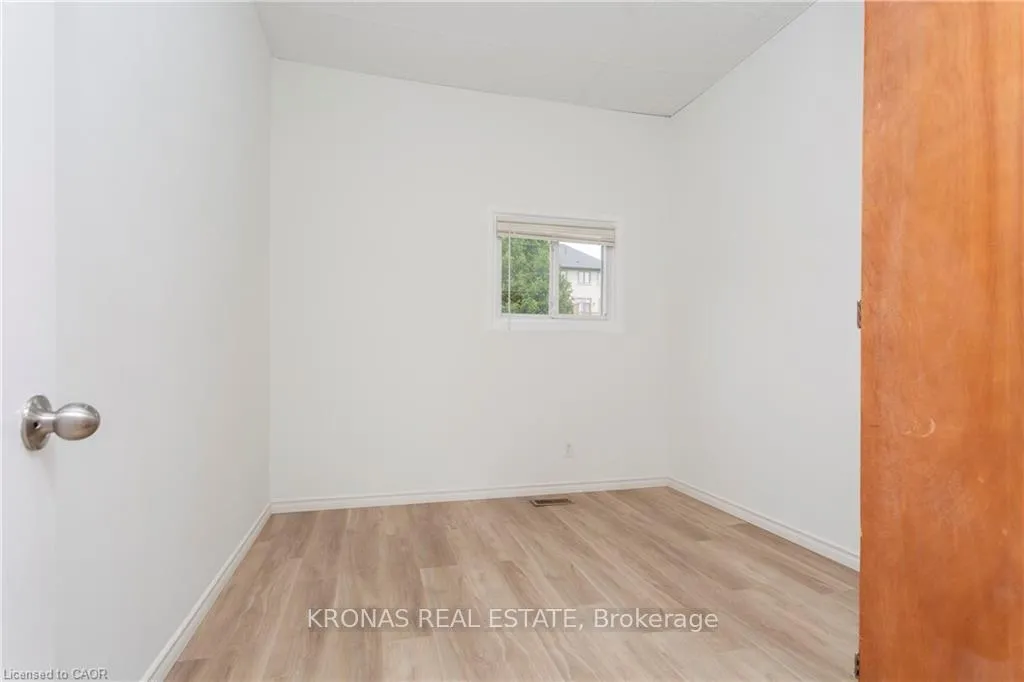 Photo 13 of 1175 Garner Road E, Hamilton, Meadowlands — HOMEH