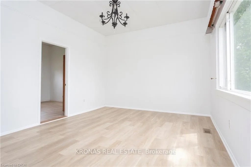 Photo 14 of 1175 Garner Road E, Hamilton, Meadowlands — HOMEH