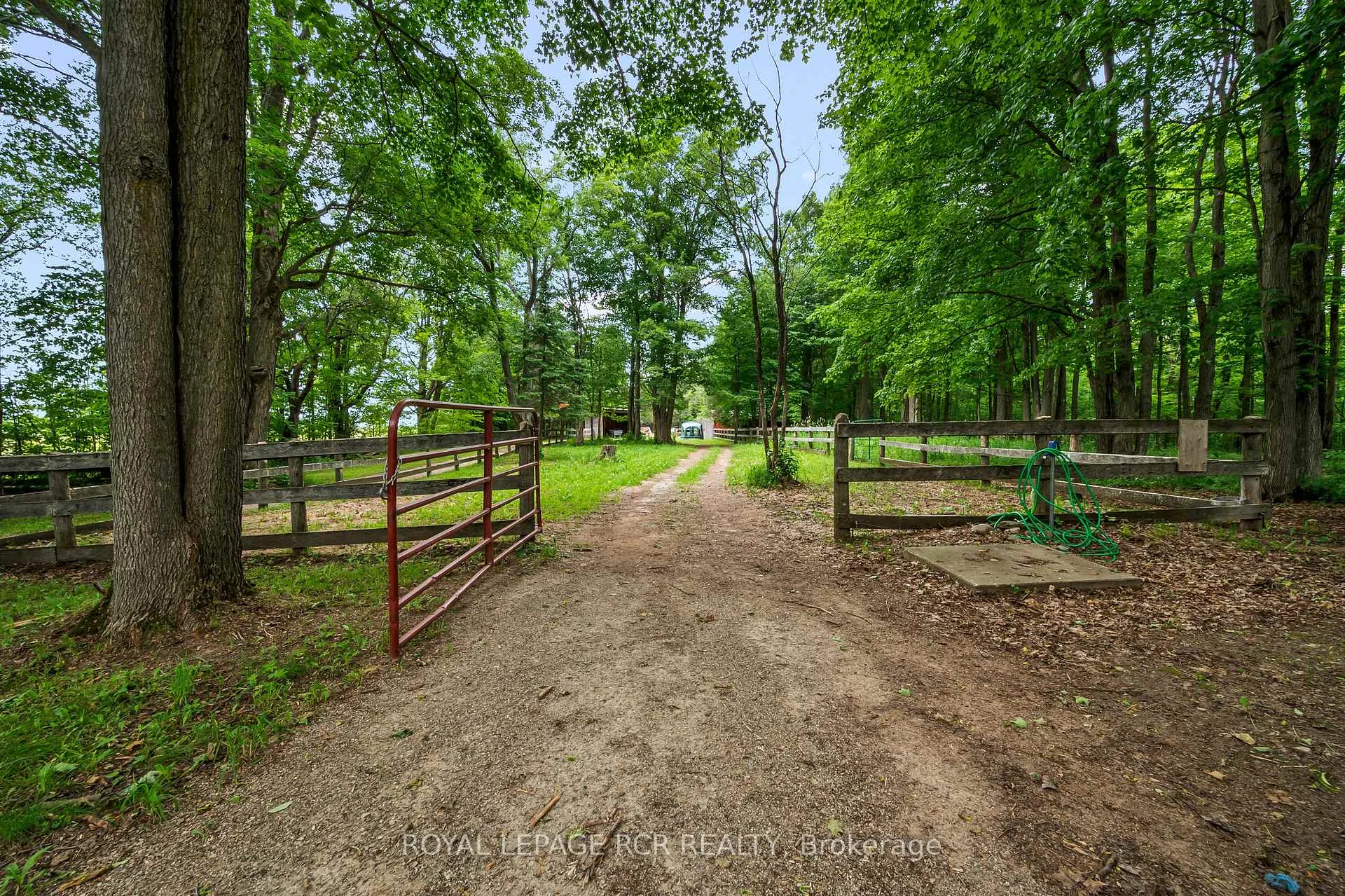 Photo 43 of 426079 25 Side Road, Mono, Rural Mono — HOMEH