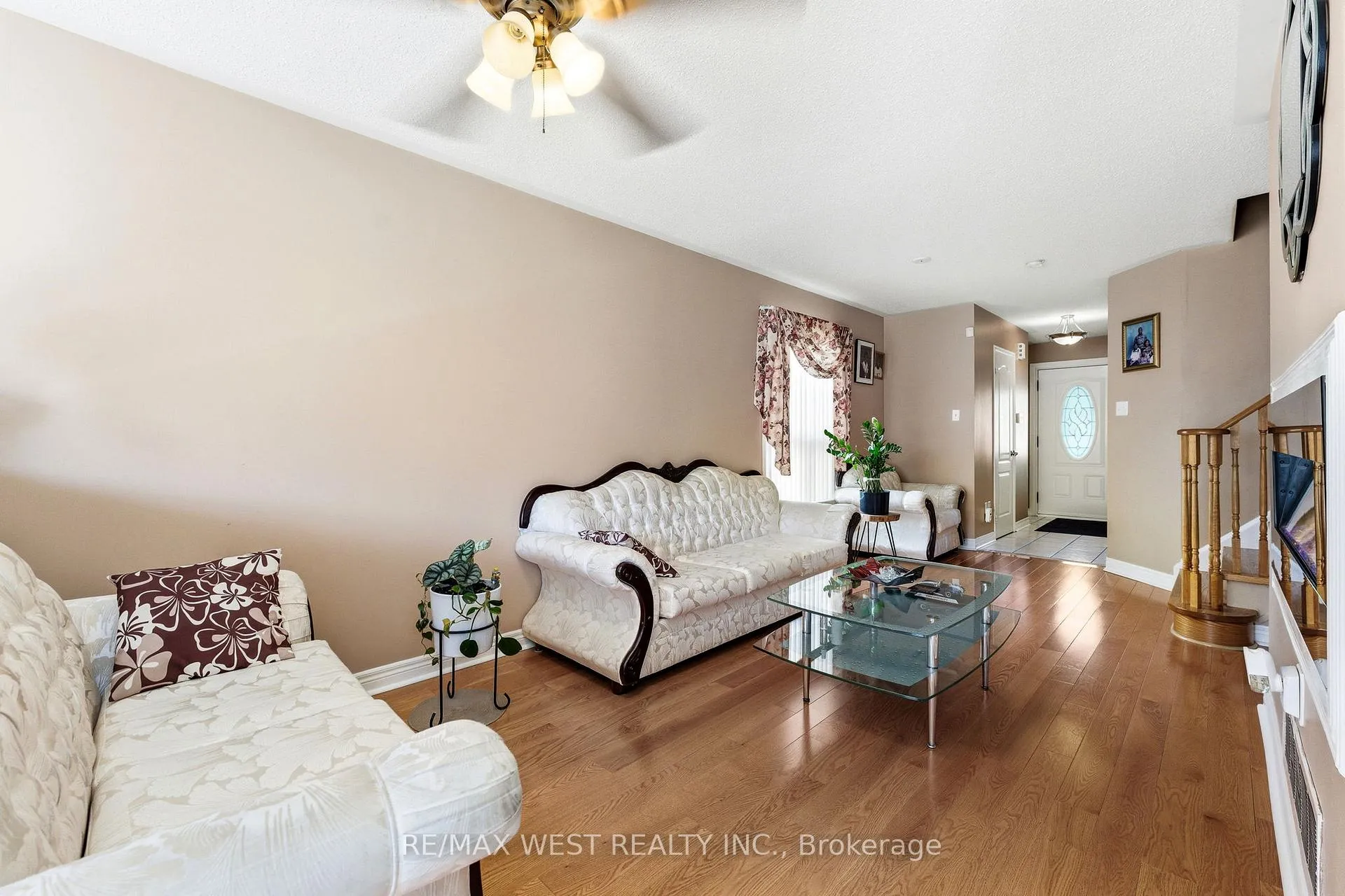 Photo 5 of 18 Needlewood Lane, Brampton, Sandringham-Wellington — HOMEH