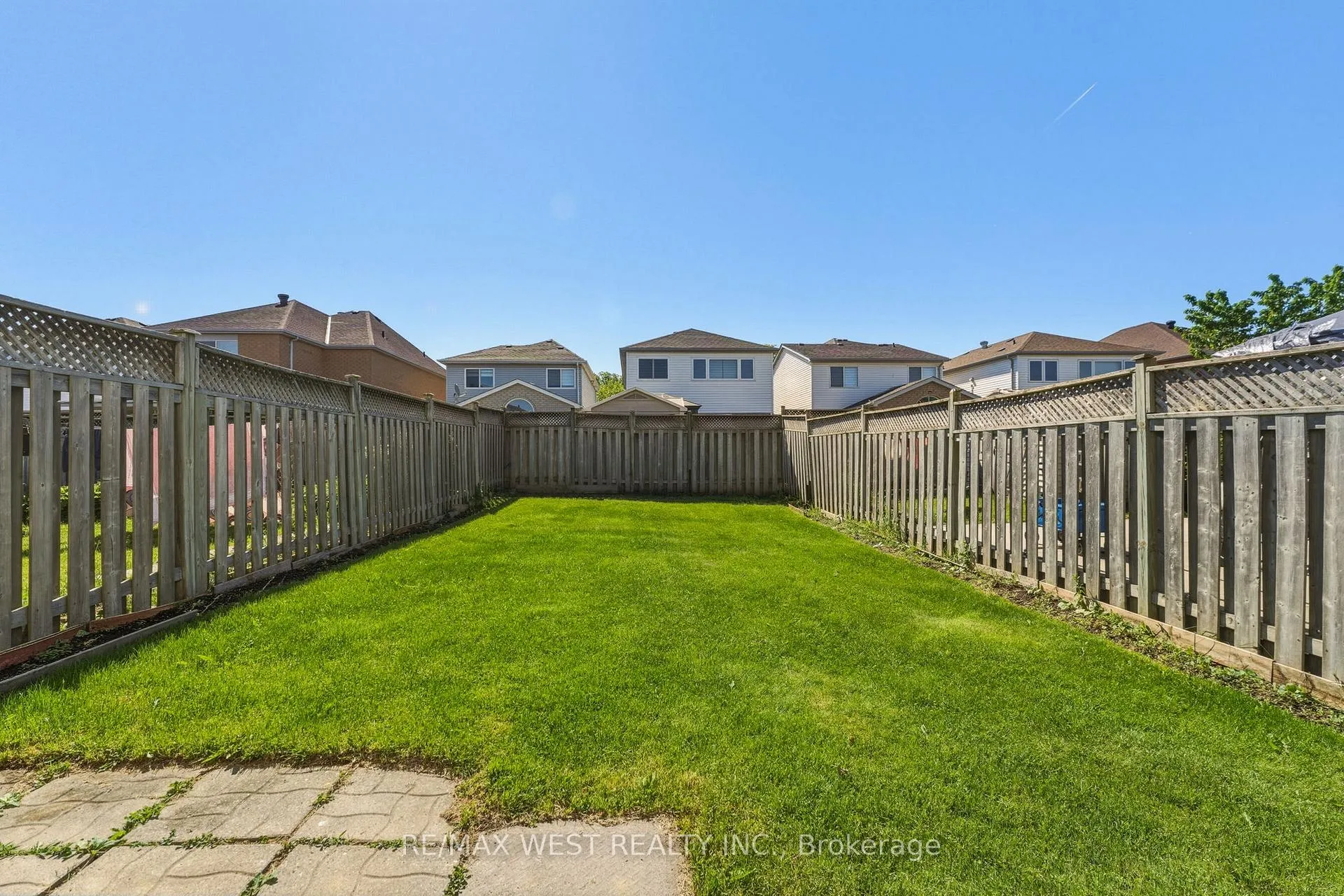Photo 21 of 18 Needlewood Lane, Brampton, Sandringham-Wellington — HOMEH