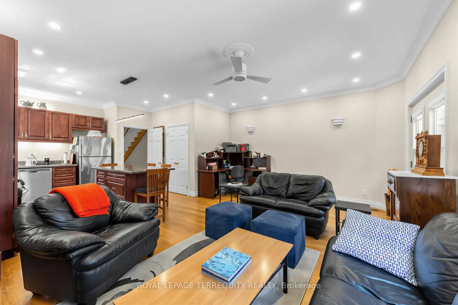 Photo 17 of 21 Hadley Road, Toronto, Mount Pleasant East — HOMEH