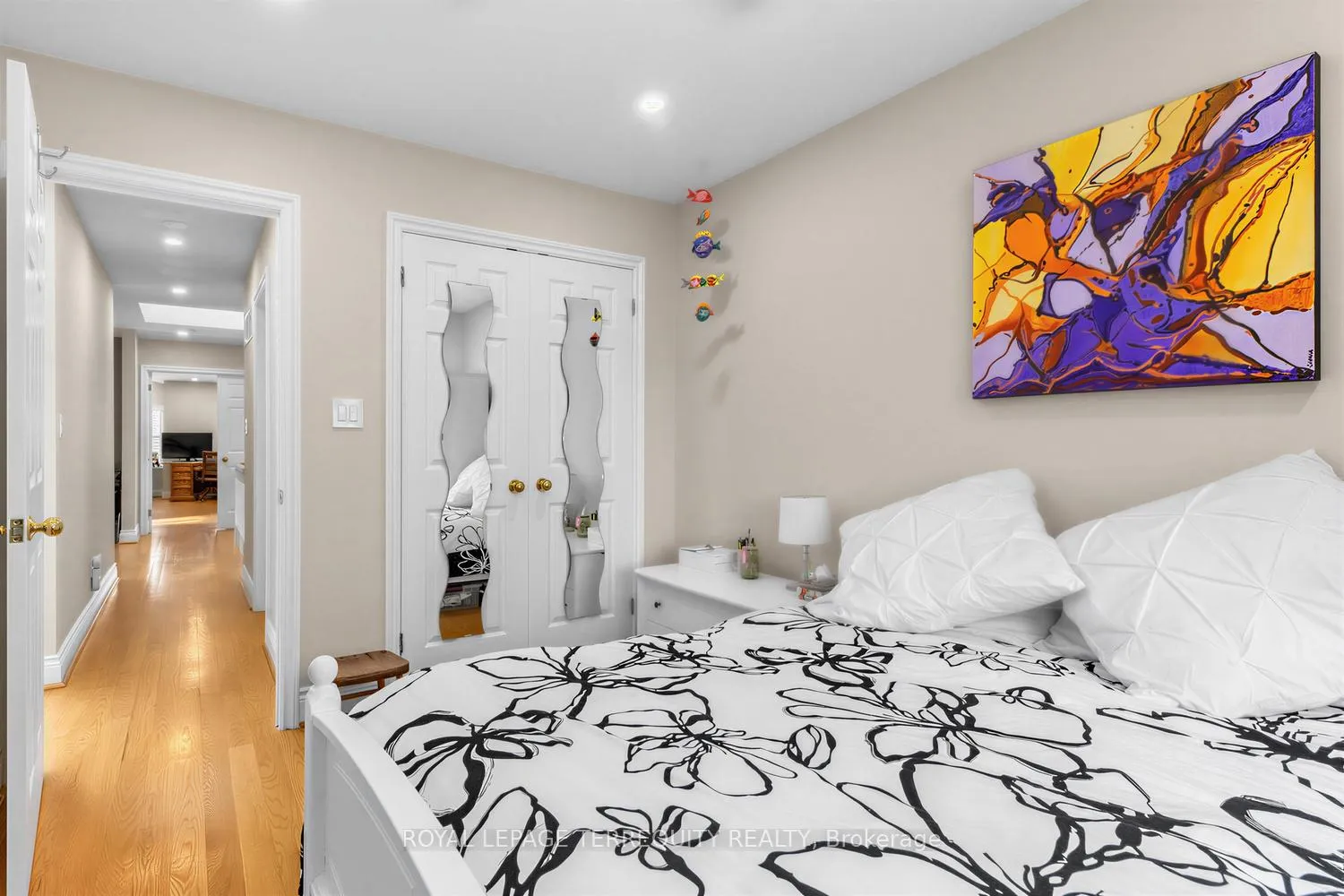 Photo 21 of 21 Hadley Road, Toronto, Mount Pleasant East — HOMEH