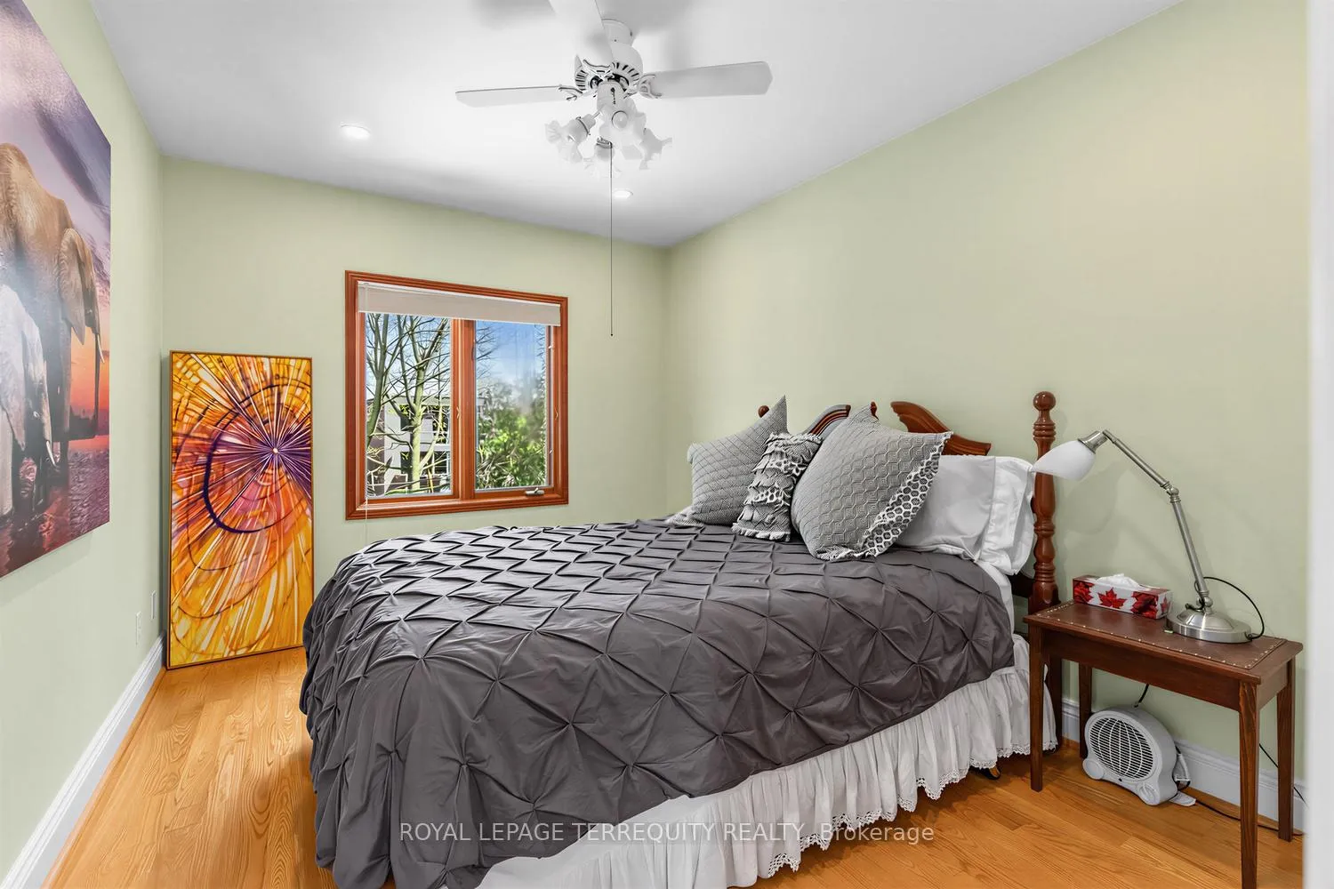 Photo 24 of 21 Hadley Road, Toronto, Mount Pleasant East — HOMEH