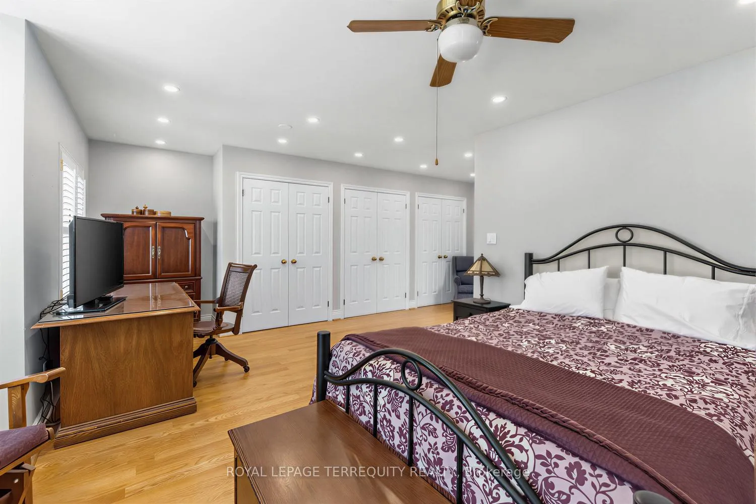 Photo 32 of 21 Hadley Road, Toronto, Mount Pleasant East — HOMEH
