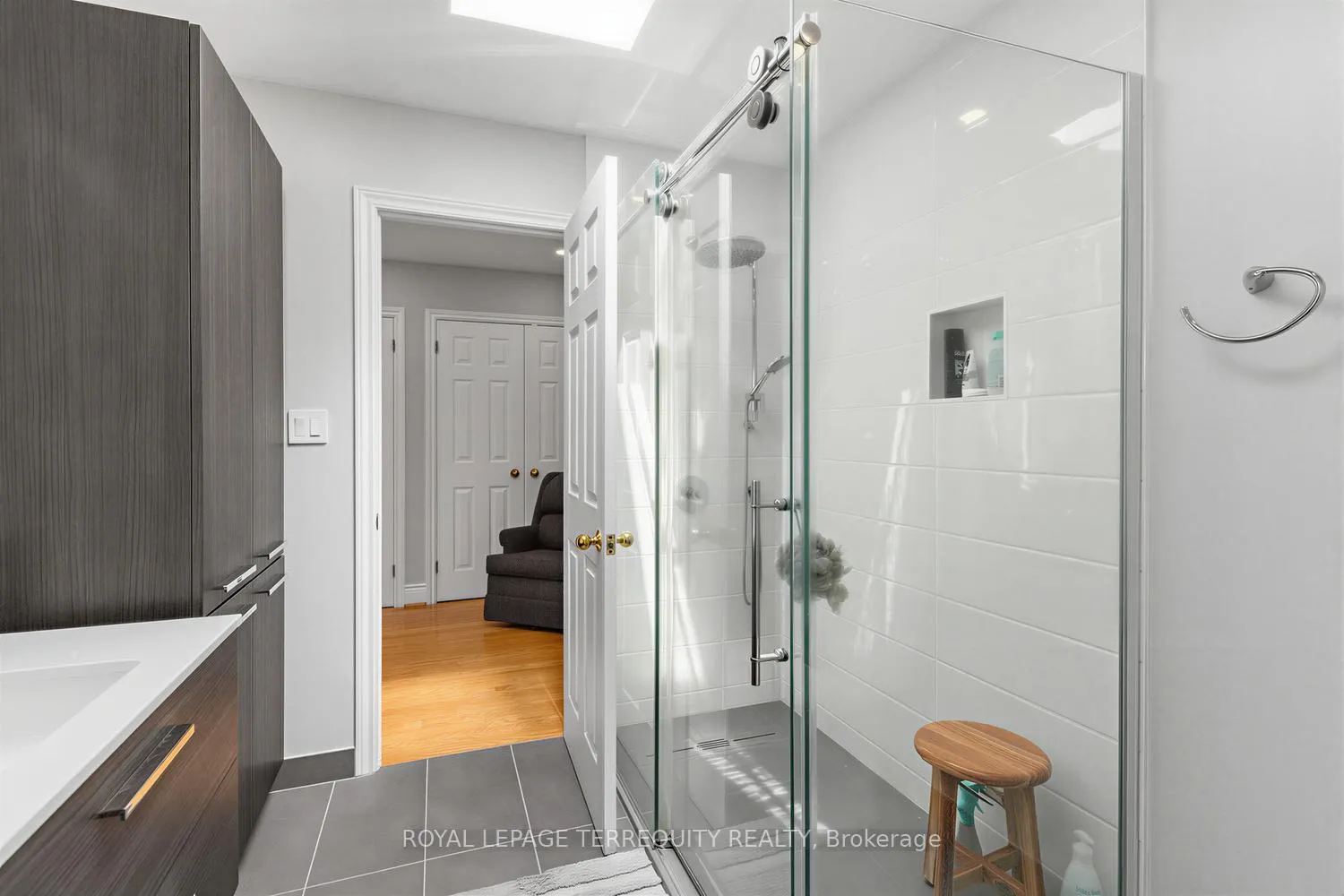 Photo 34 of 21 Hadley Road, Toronto, Mount Pleasant East — HOMEH