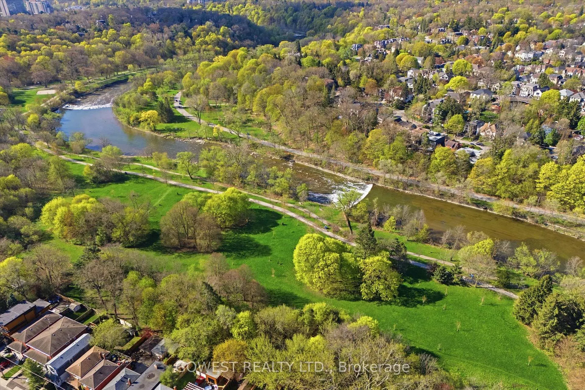 Photo 7 of 60 Warren Crescent, Toronto, Lambton Baby Point — HOMEH