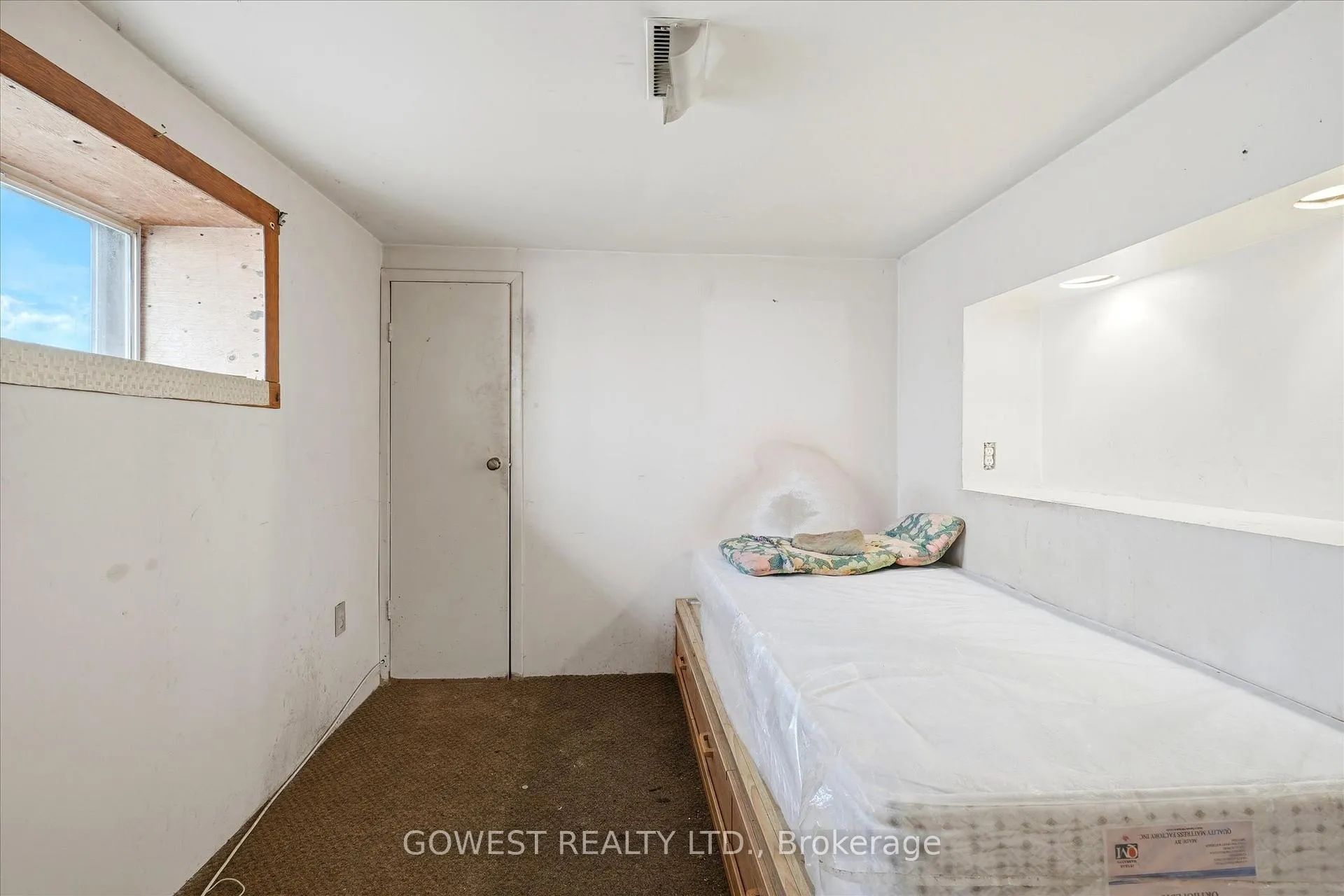 Photo 42 of 60 Warren Crescent, Toronto, Lambton Baby Point — HOMEH