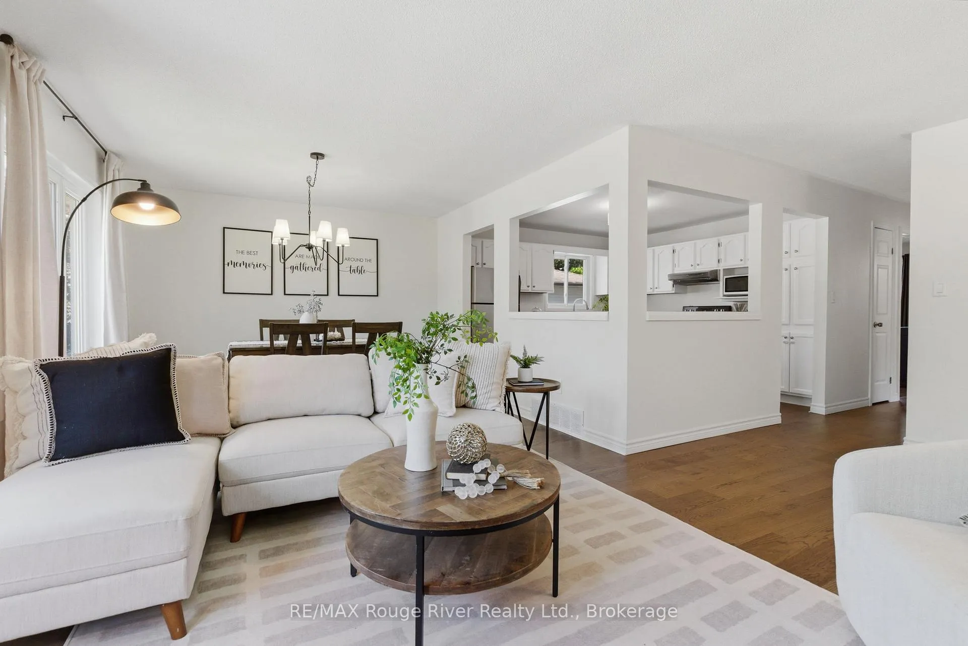 Photo 8 of 15 Lakeview Drive, Scugog, Port Perry — HOMEH