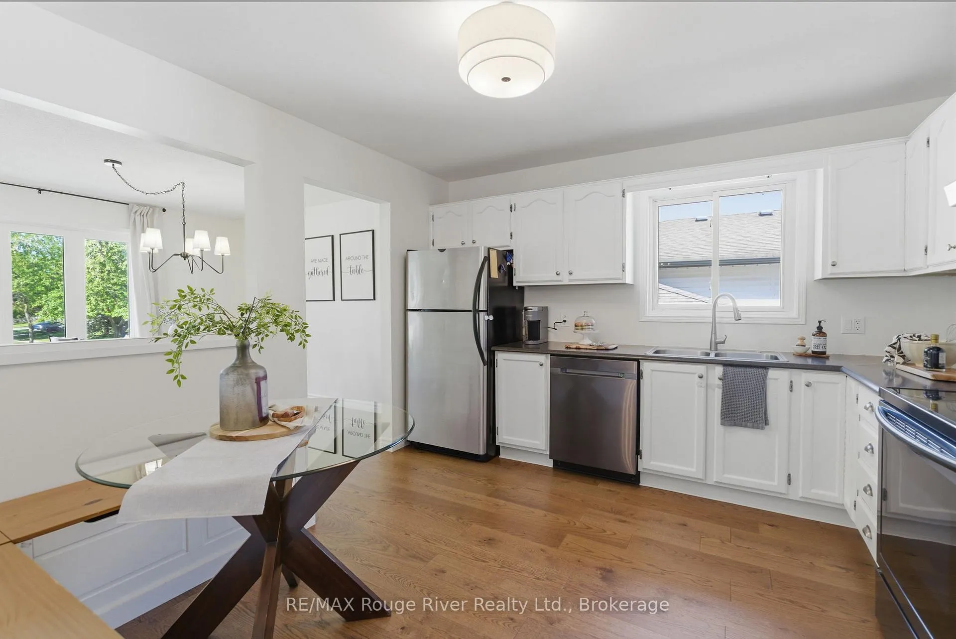 Photo 13 of 15 Lakeview Drive, Scugog, Port Perry — HOMEH