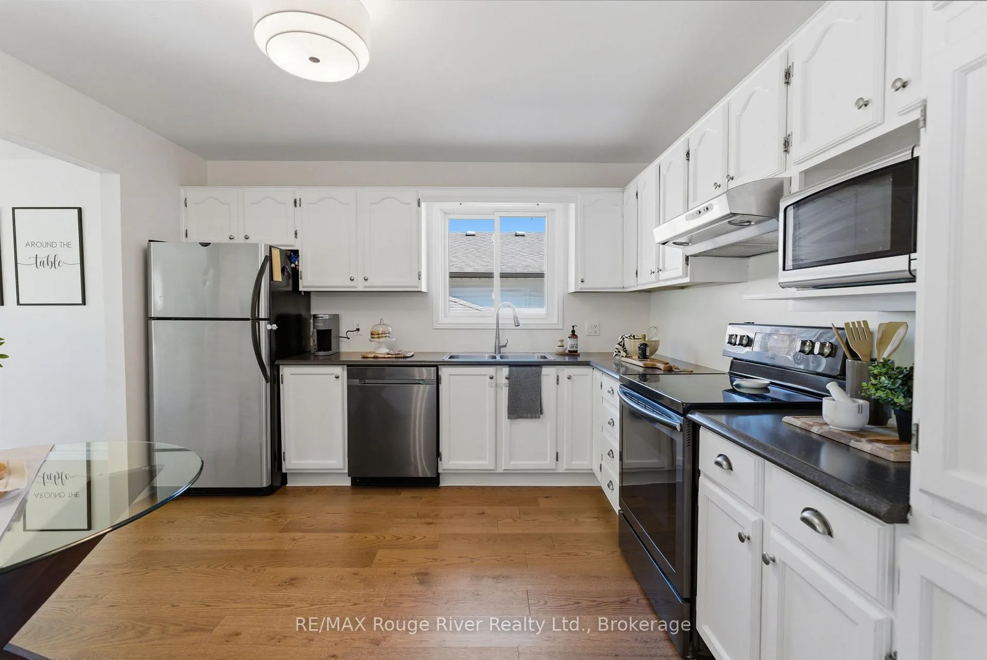 Photo 14 of 15 Lakeview Drive, Scugog, Port Perry — HOMEH