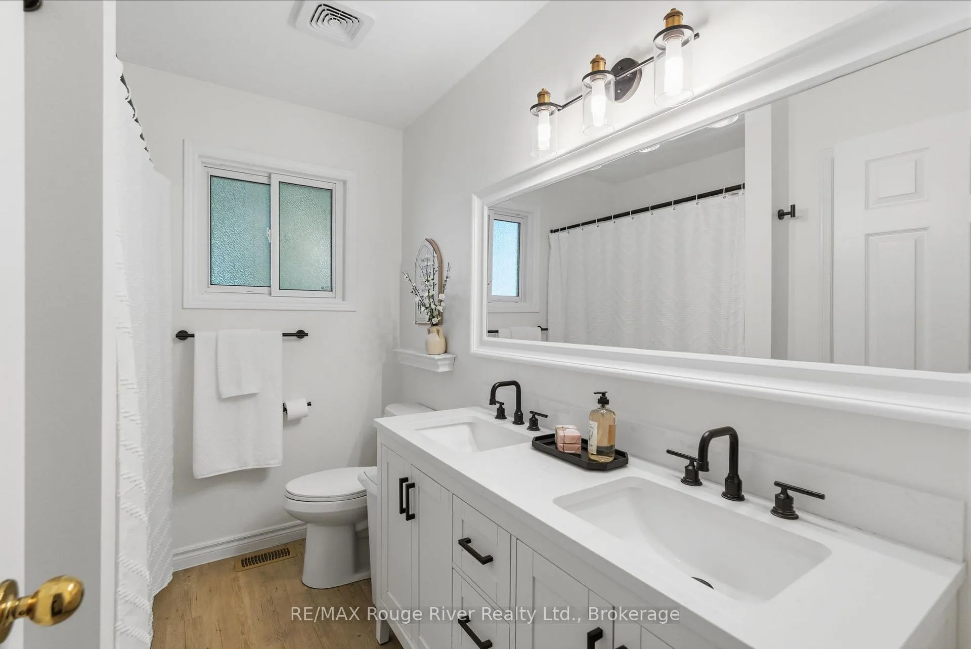Photo 20 of 15 Lakeview Drive, Scugog, Port Perry — HOMEH