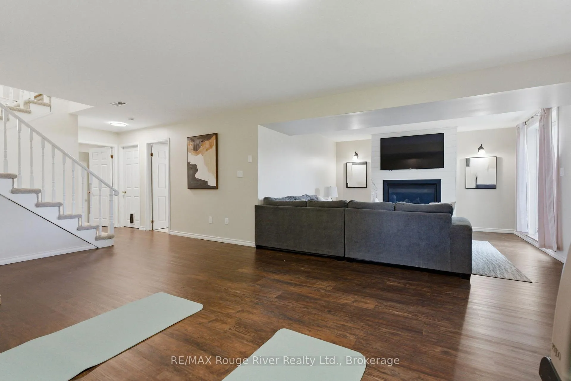 Photo 33 of 15 Lakeview Drive, Scugog, Port Perry — HOMEH