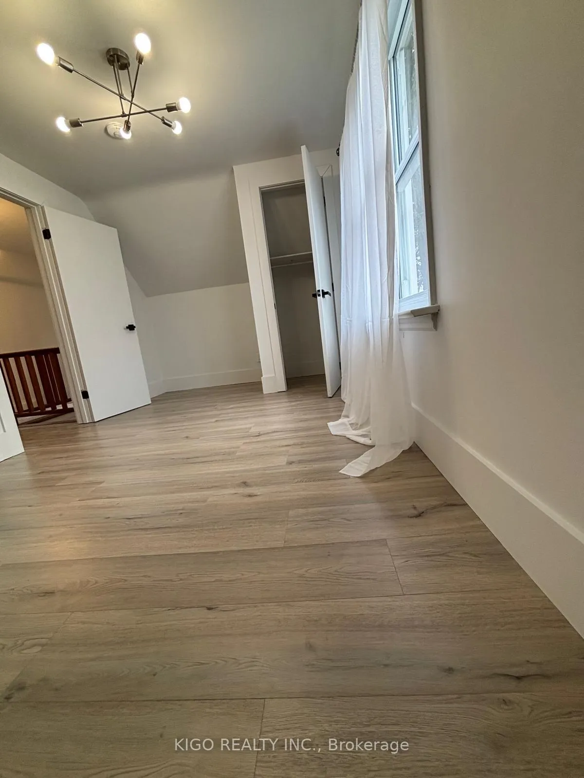 Photo 5 of 393 Weber Street E, Kitchener, King East — HOMEH