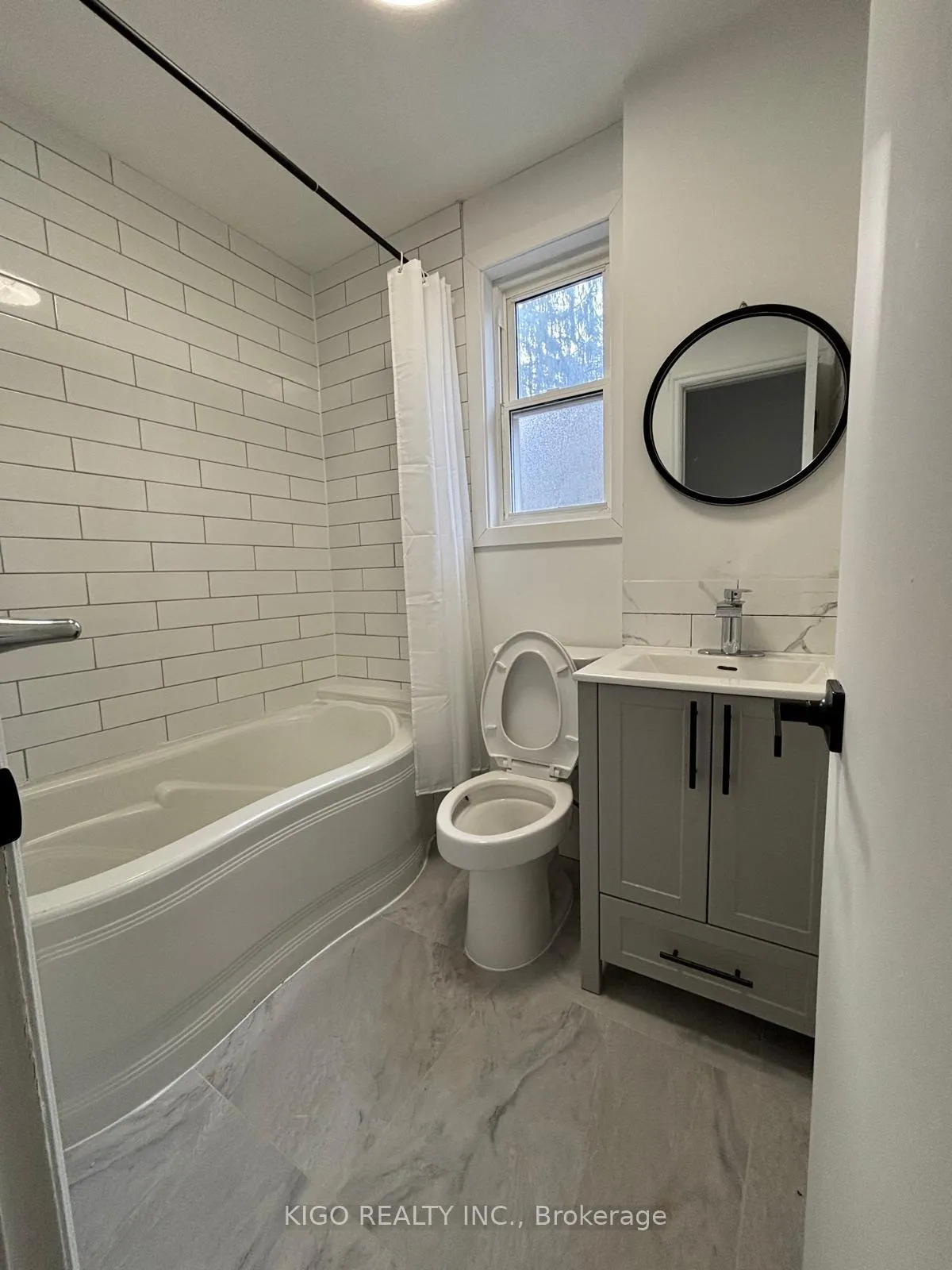 Photo 13 of 393 Weber Street E, Kitchener, King East — HOMEH