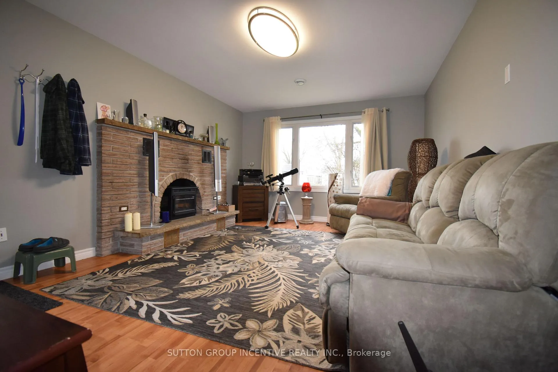 Photo 5 of 5 Lanark Crescent, St. Catharines, Carlton/Bunting — HOMEH