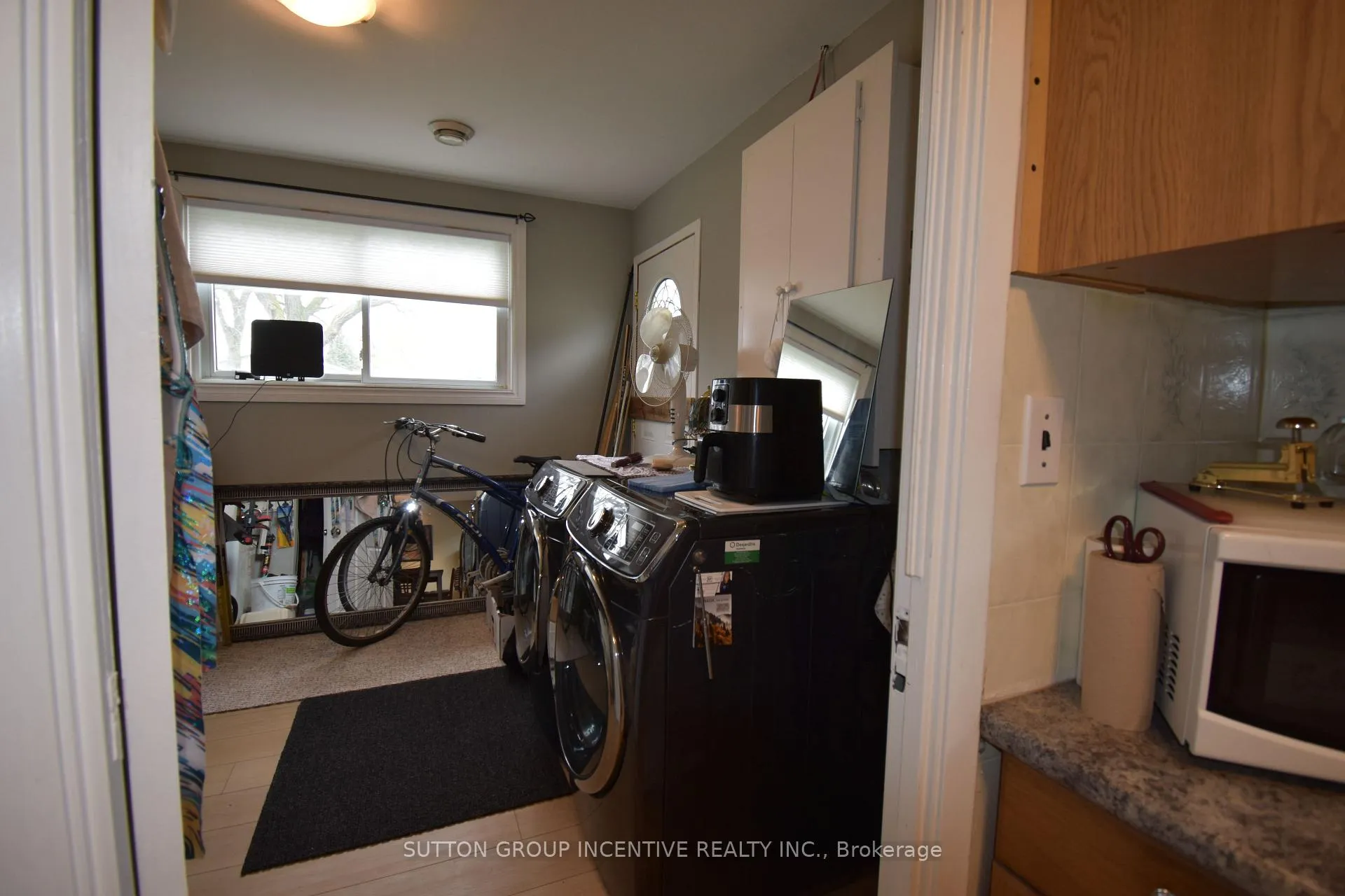 Photo 11 of 5 Lanark Crescent, St. Catharines, Carlton/Bunting — HOMEH