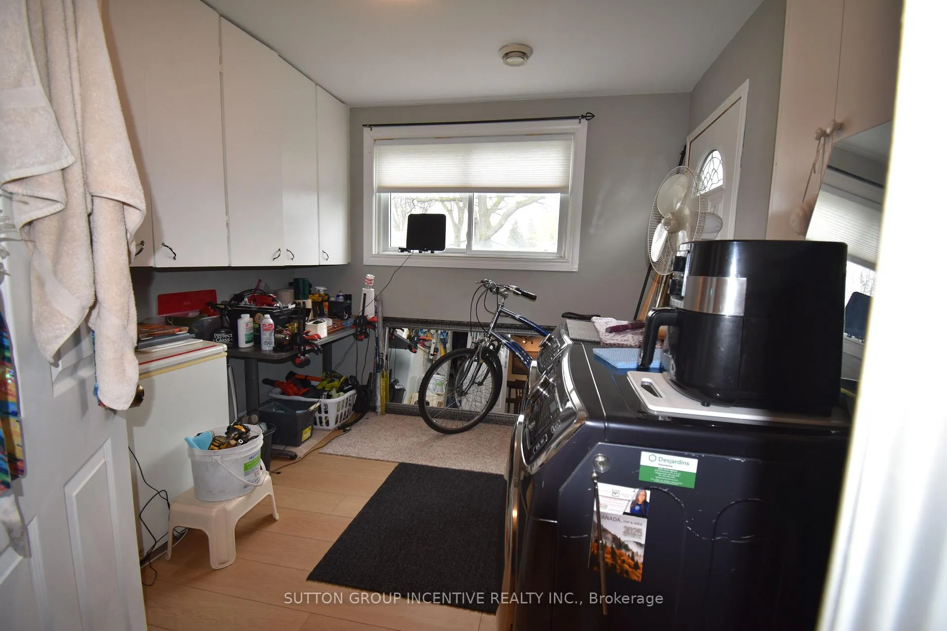 Photo 12 of 5 Lanark Crescent, St. Catharines, Carlton/Bunting — HOMEH