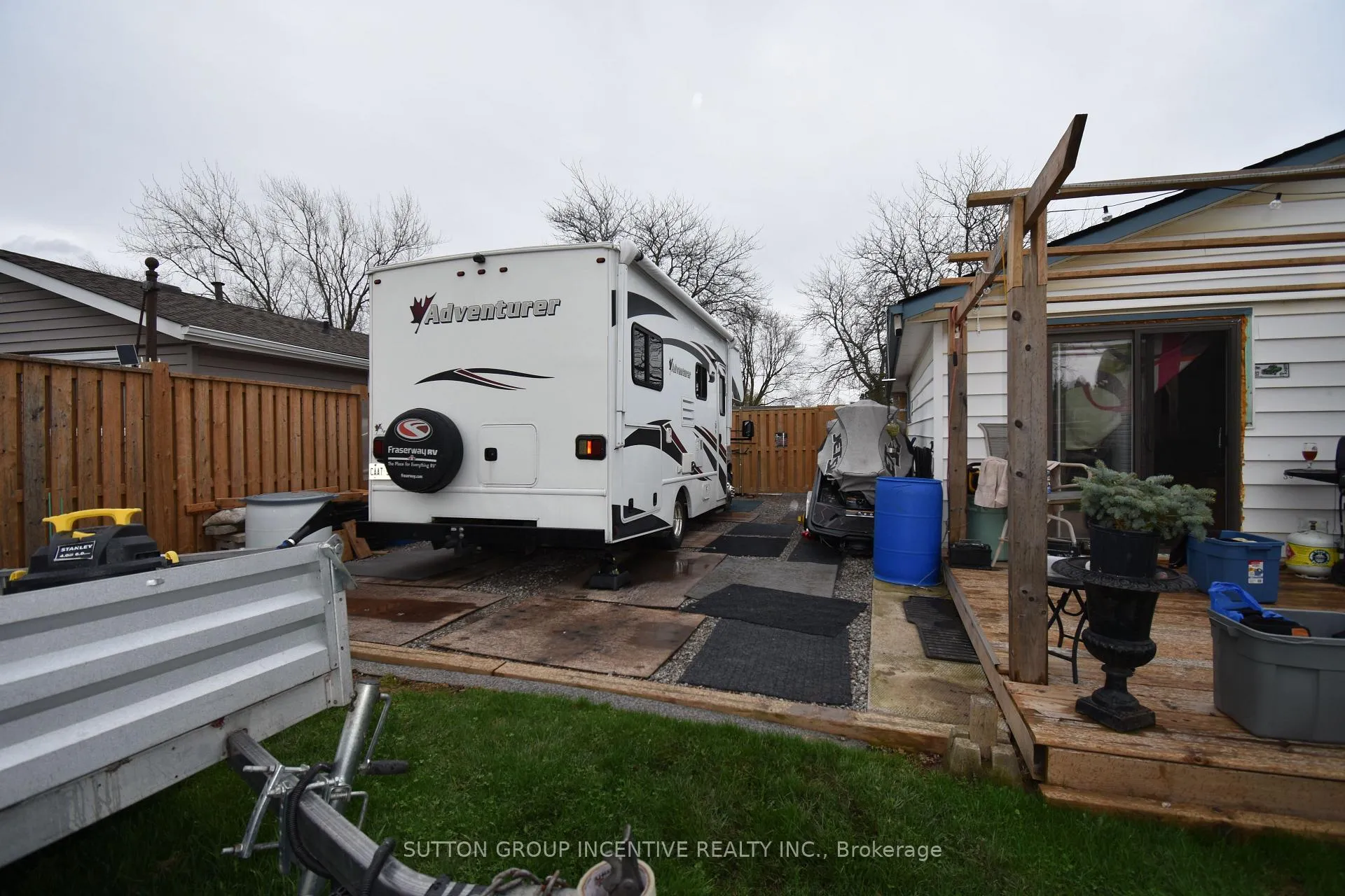 Photo 19 of 5 Lanark Crescent, St. Catharines, Carlton/Bunting — HOMEH