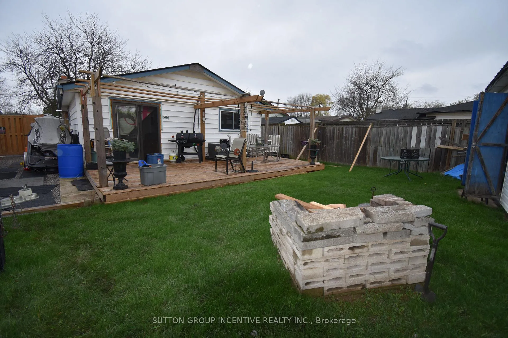 Photo 20 of 5 Lanark Crescent, St. Catharines, Carlton/Bunting — HOMEH