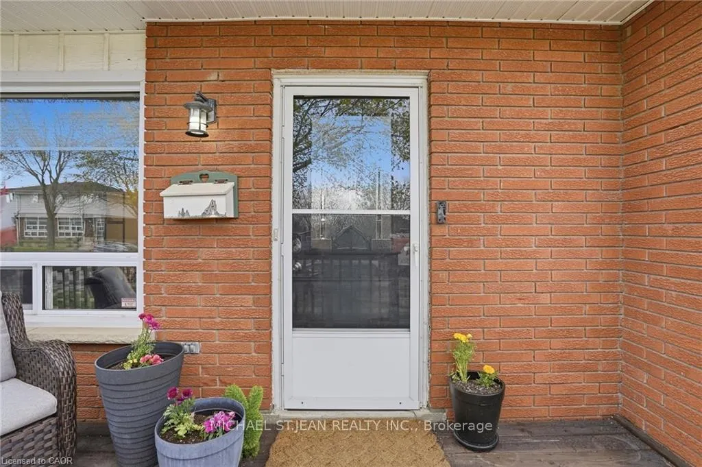 Photo 7 of 282 Roach Avenue, Welland, Broadway — HOMEH
