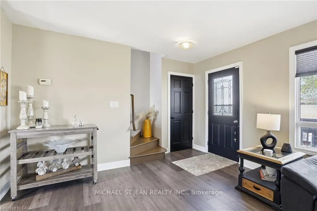 Photo 9 of 282 Roach Avenue, Welland, Broadway — HOMEH