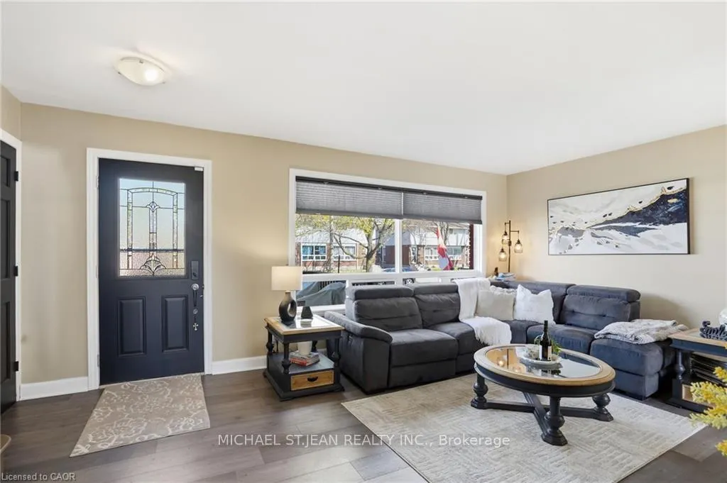 Photo 10 of 282 Roach Avenue, Welland, Broadway — HOMEH