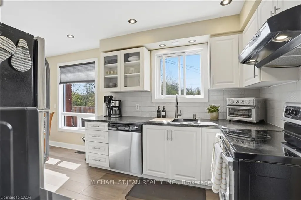 Photo 20 of 282 Roach Avenue, Welland, Broadway — HOMEH