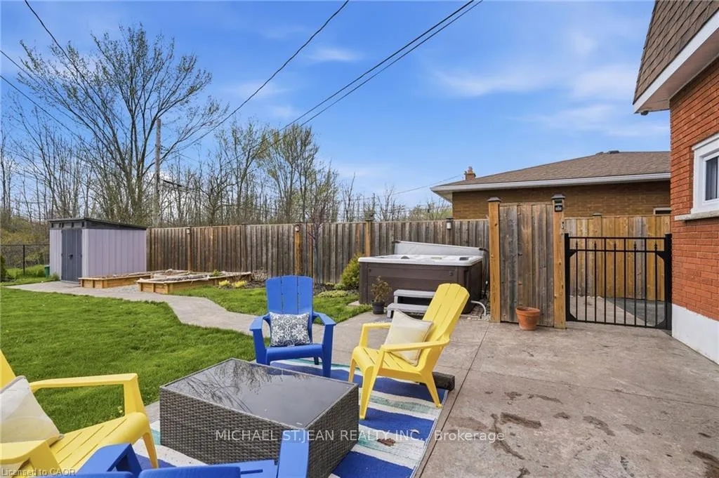 Photo 42 of 282 Roach Avenue, Welland, Broadway — HOMEH