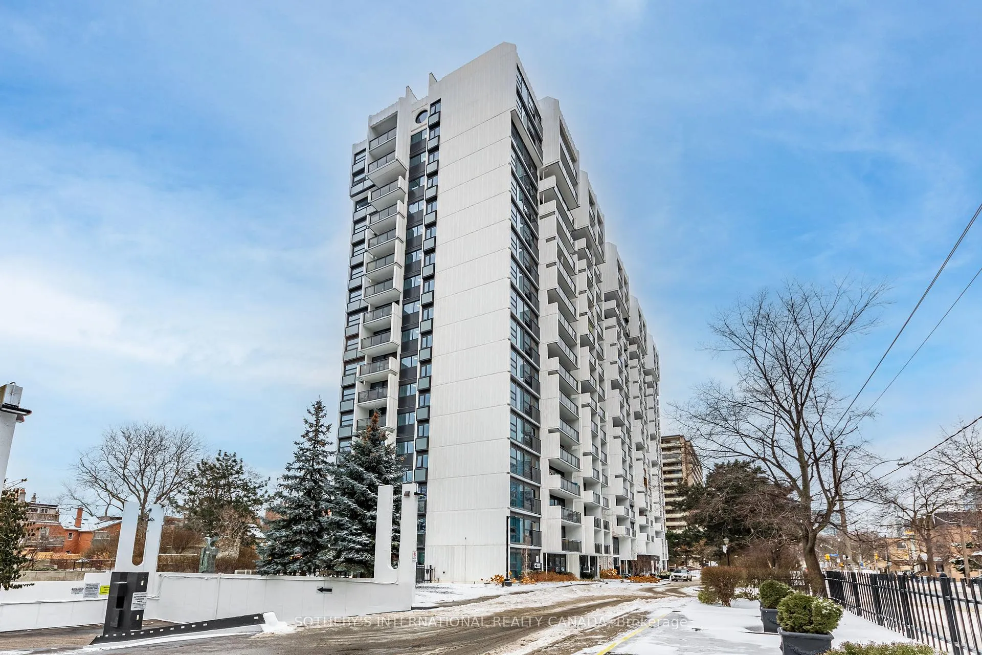 Photo 13 of Unit 821, 191 Sherbourne Street, Toronto, Moss Park — HOMEH
